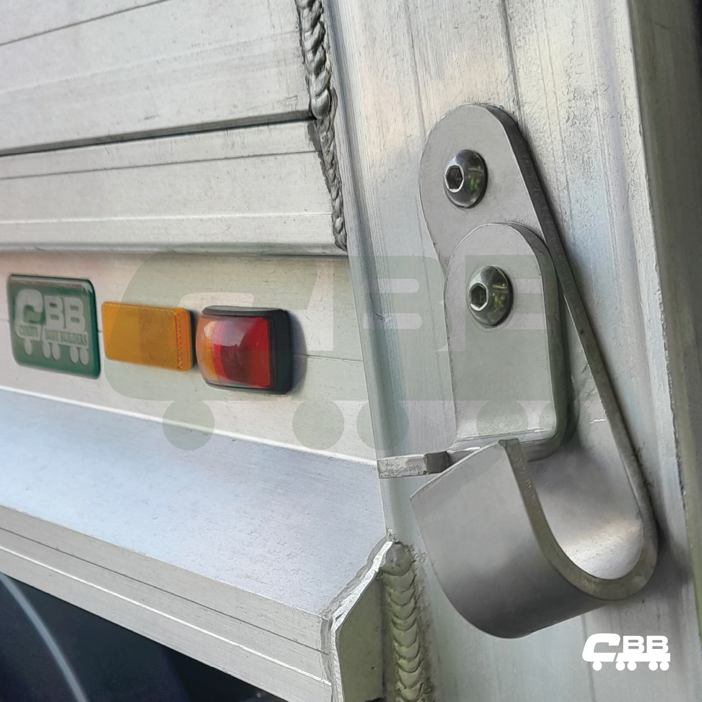 QUICK RELEASE ROLL TARP HANDLE BRACKETS - PASSENGER SIDE