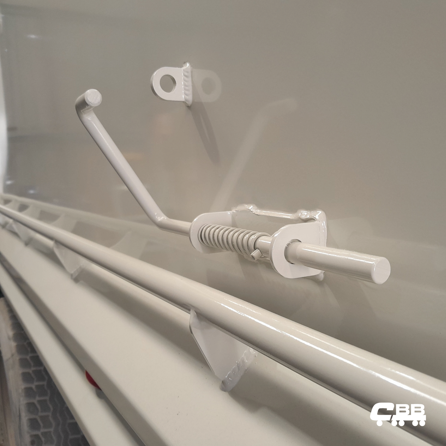 SPRING LOADED TAILGATE SWING LOCK – Chris's Body Builders